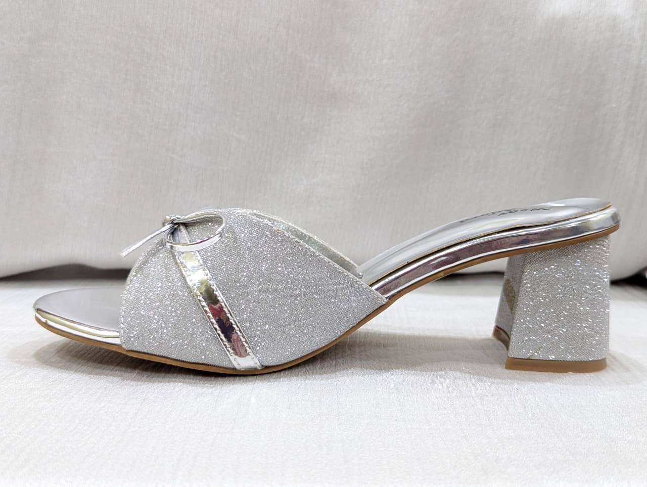 Elegant Golden Bow Heels 6