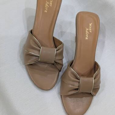 Elegant Nude Knot Heels